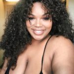 Plus size / Curvy model Lauren (aka Ellemxdison)