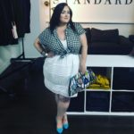 Jenna Lee (@jennsgotcurves) is wearing a plus size dress from @forever21plus and a plus size gingham top by @targetstyle