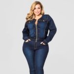 Laura Lee a plus size model is wearing plus size jeans and a plus size denim top by @byashleystewart