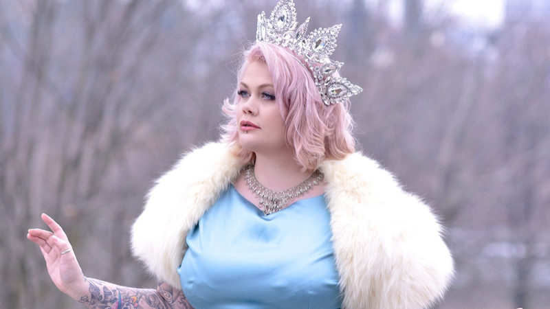Everyday Queen - a plus size fashion blogger